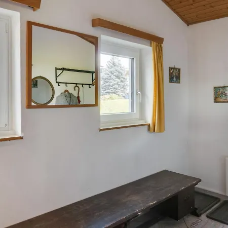 Chalet Spacious In Near Forest Maishofen
