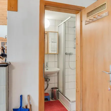 Chalet Spacious In Near Forest Maishofen