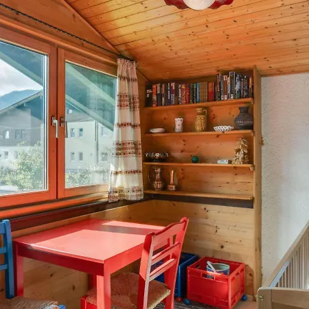Spacious In Near Forest Chalet *