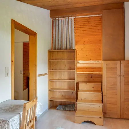 Spacious In Near Forest *