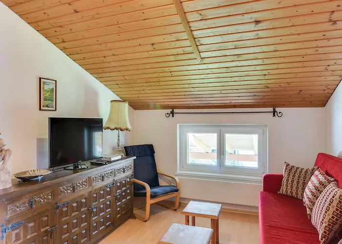 In Near Slopes 木屋 *